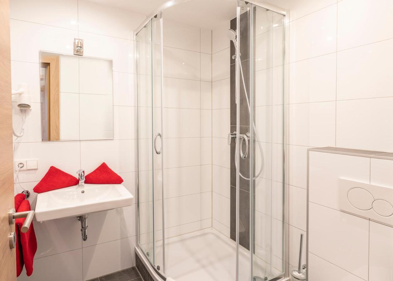 Hotel Restaurant Schwert Kehl Екстер'єр фото