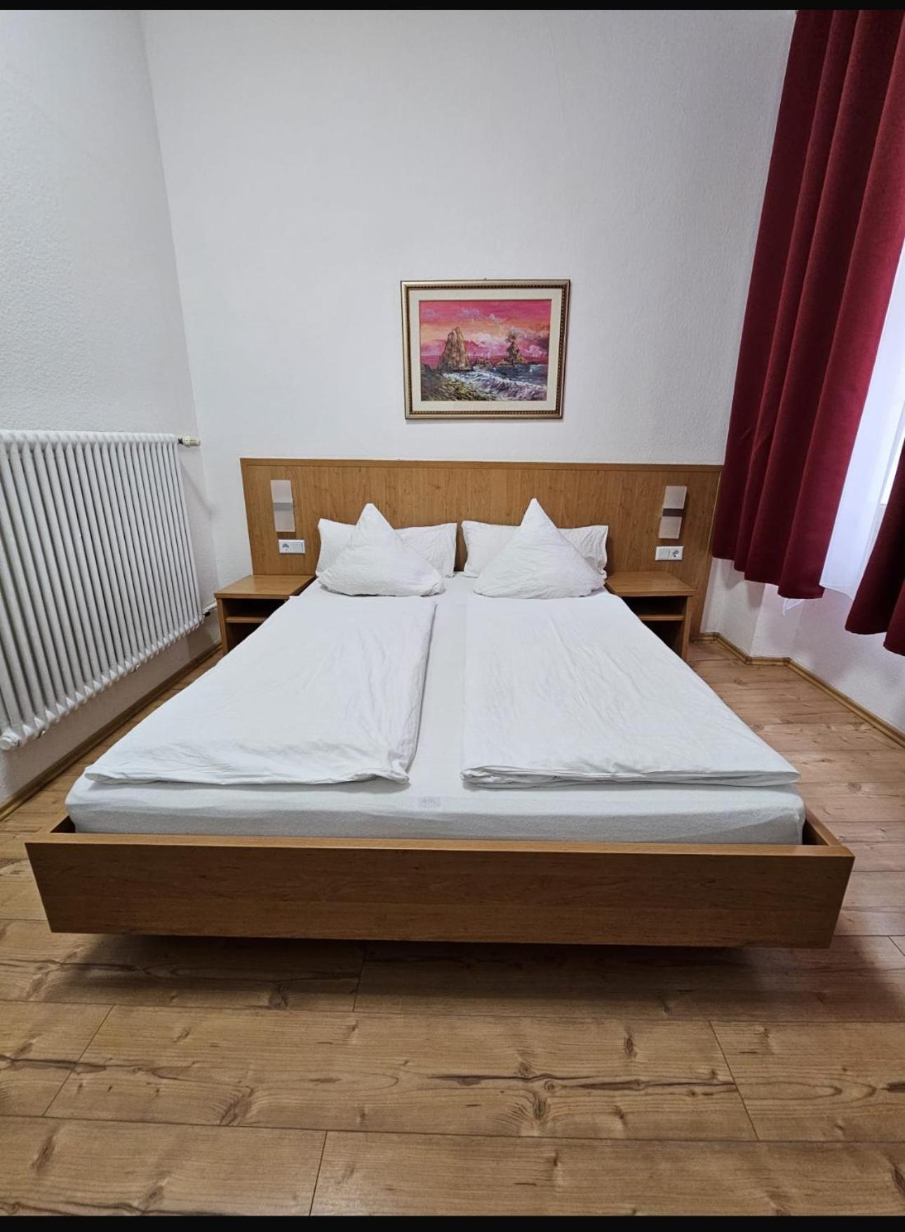 Hotel Restaurant Schwert Kehl Екстер'єр фото