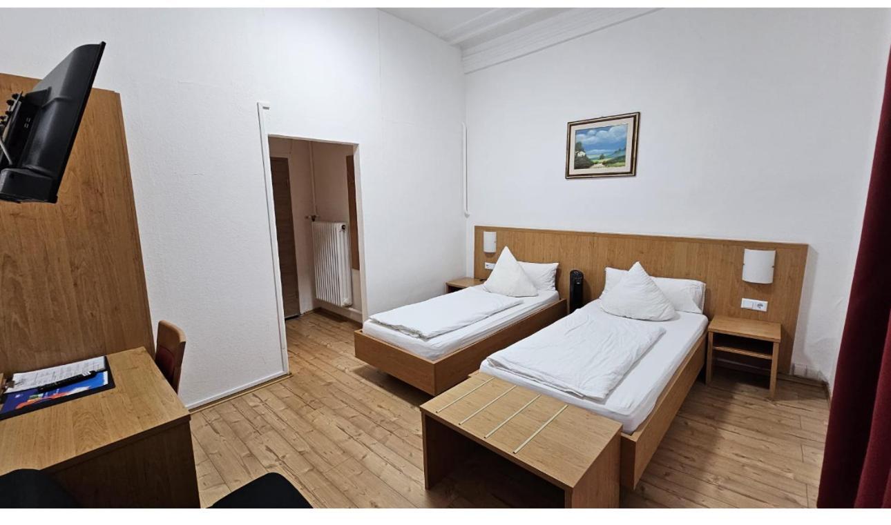 Hotel Restaurant Schwert Kehl Екстер'єр фото